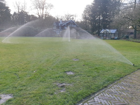 Beregening in Hoogeveen houdt je tuin gezond.