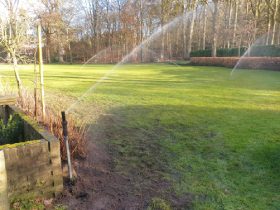 Beregening in Overijssel zorgt ervoor dat je tuin er altijd mooi onderhouden bij ligt zonder dat je daar moeite voor hoeft te doen.